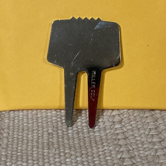 EUC Rolex golf ball divet cleaner/repair tool - Picture 2 of 5